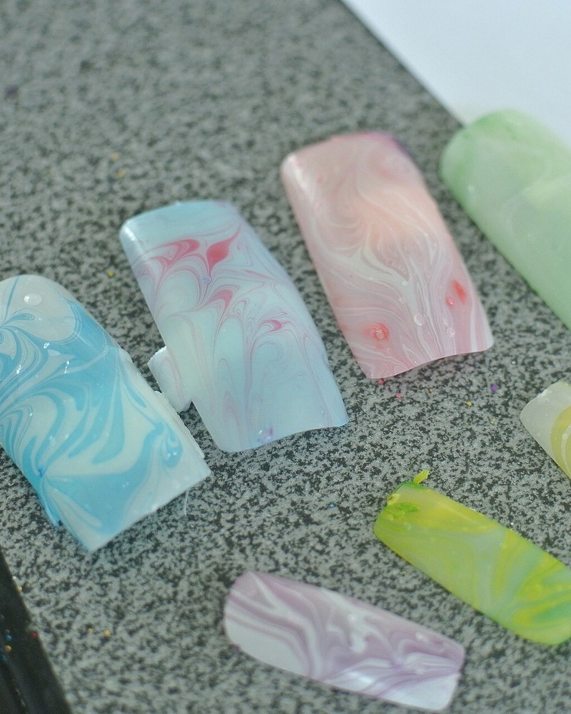 Starlight Marble Press-On Tips