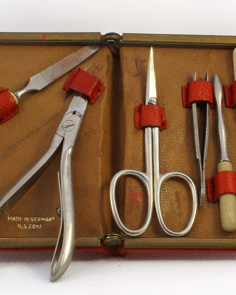 Professional Nail Tool Set